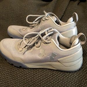 Under Armour men’s charged shoes 9.5